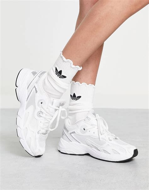 Adidas originals astir women's